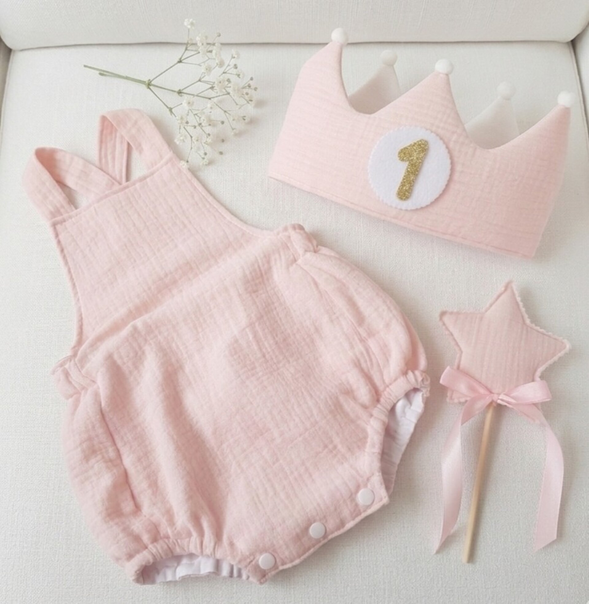 Conjunto cumpleaños corona y peto muselina rosa bebé - 1