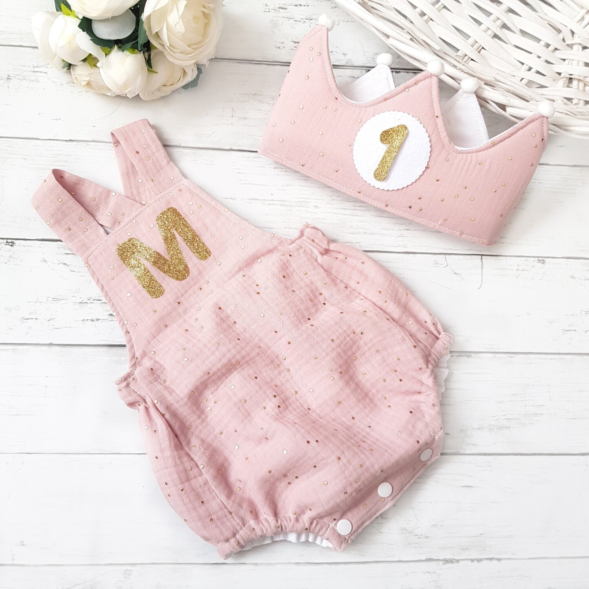 Conjunto cumpleaños corona y peto muselina rosa maquillaje - 1