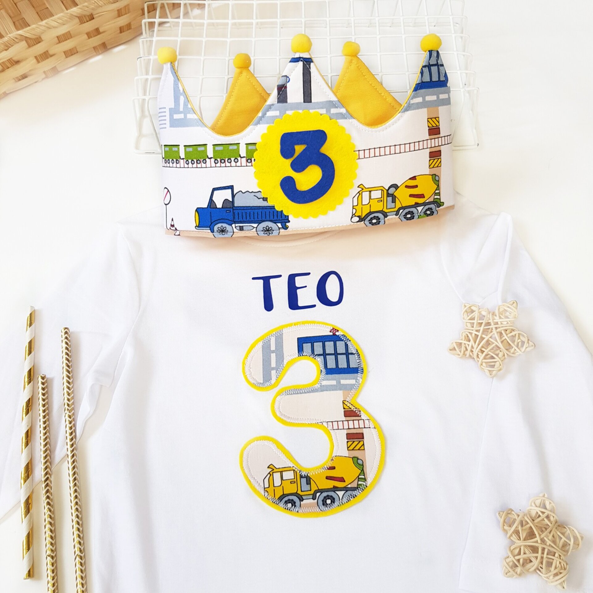 Conjunto cumpleaños corona y camiseta Coches de construcción - 1