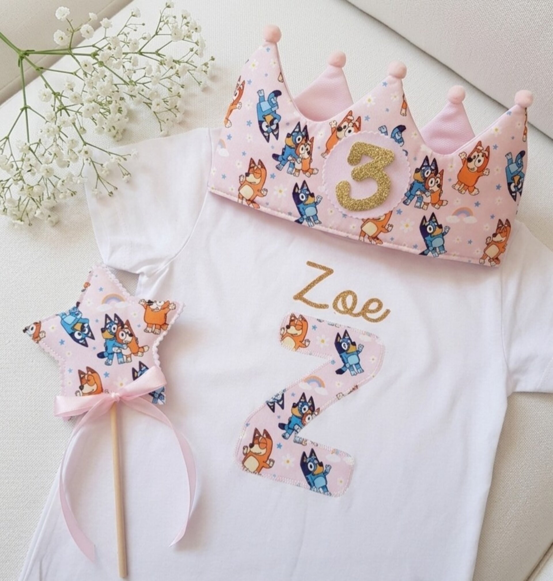 Corona de cumpleaños y camiseta Bluey rosa - 1