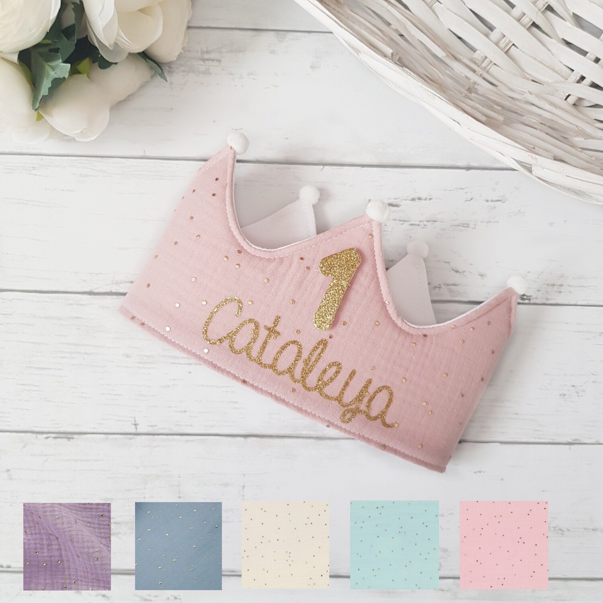 Corona cumpleaños muselina con nombre, varios colores - 1