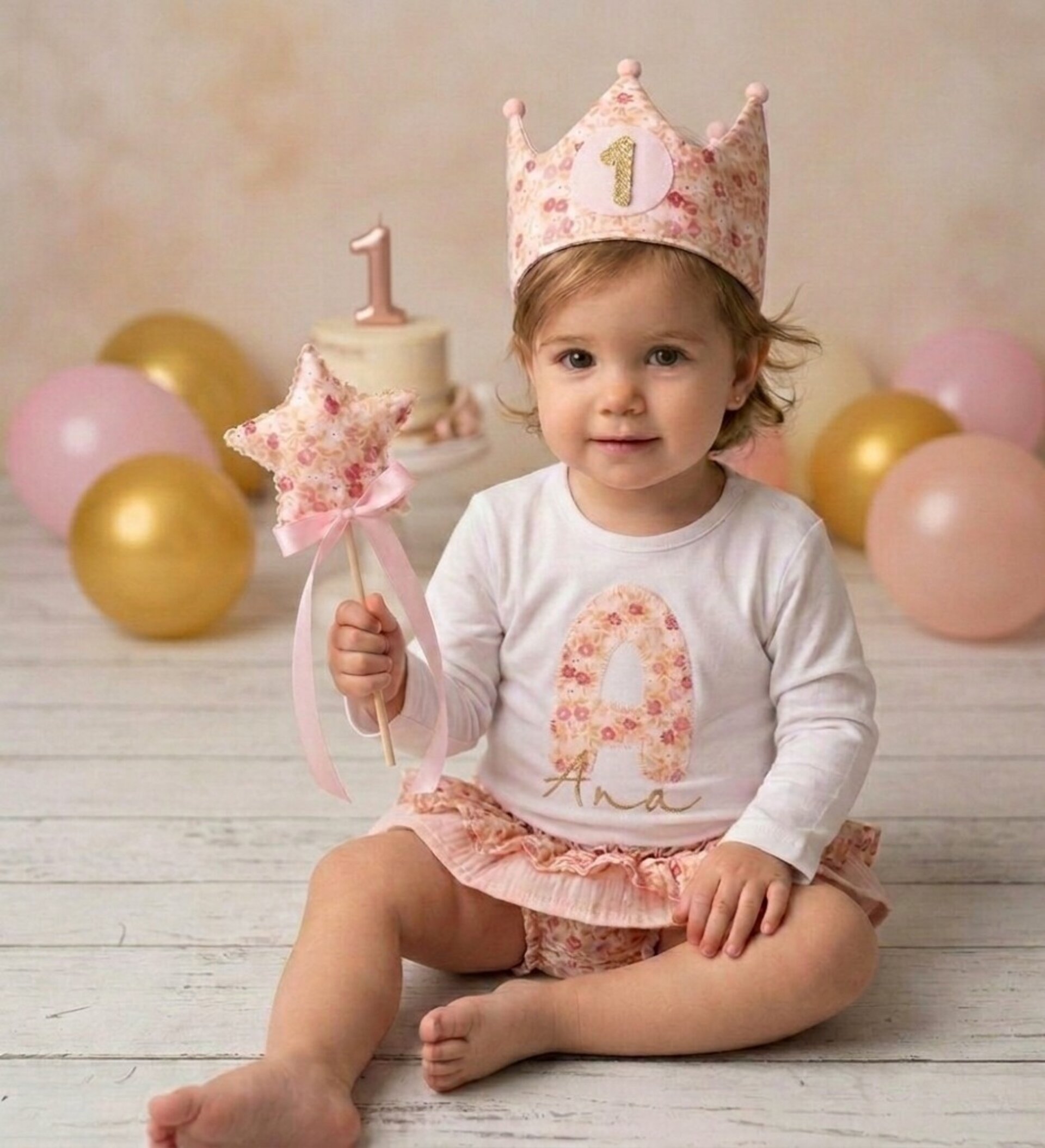 Conjunto corona de cumpleaños, cubrepañal y camiseta Florecitas pastel - 2