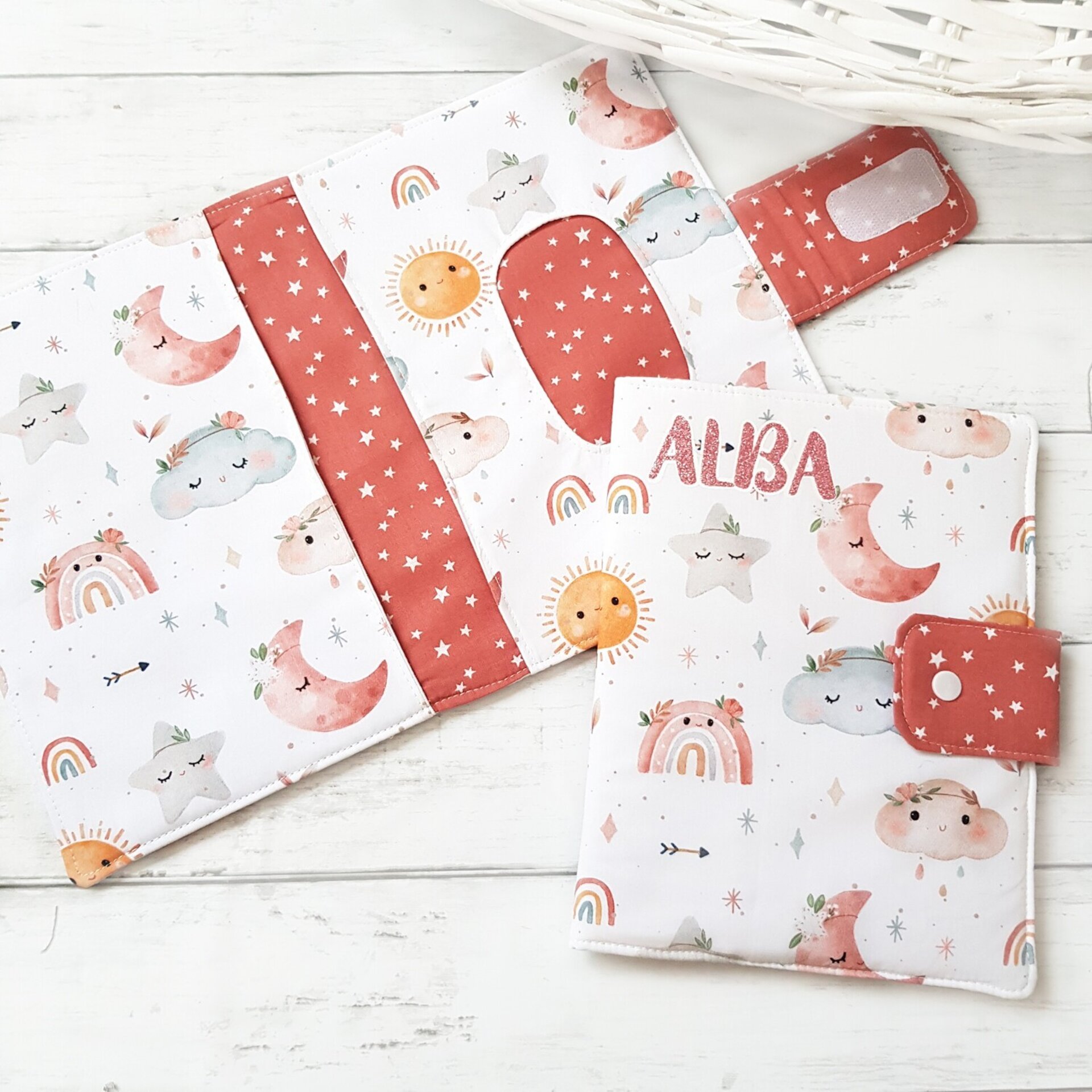 Pack portadocumentos bebé y portapañales personalizados, varios estampados - 1