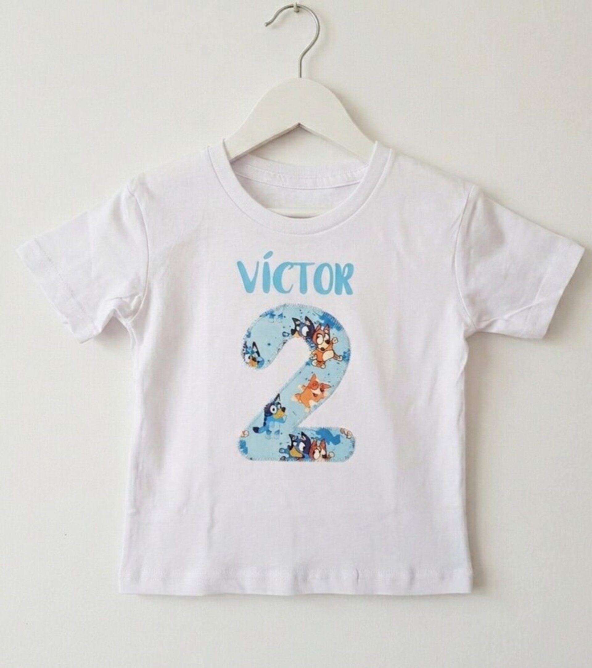 Camiseta cumpleaños A MEDIDA personalizada con el número y nombre, varias telas - 3