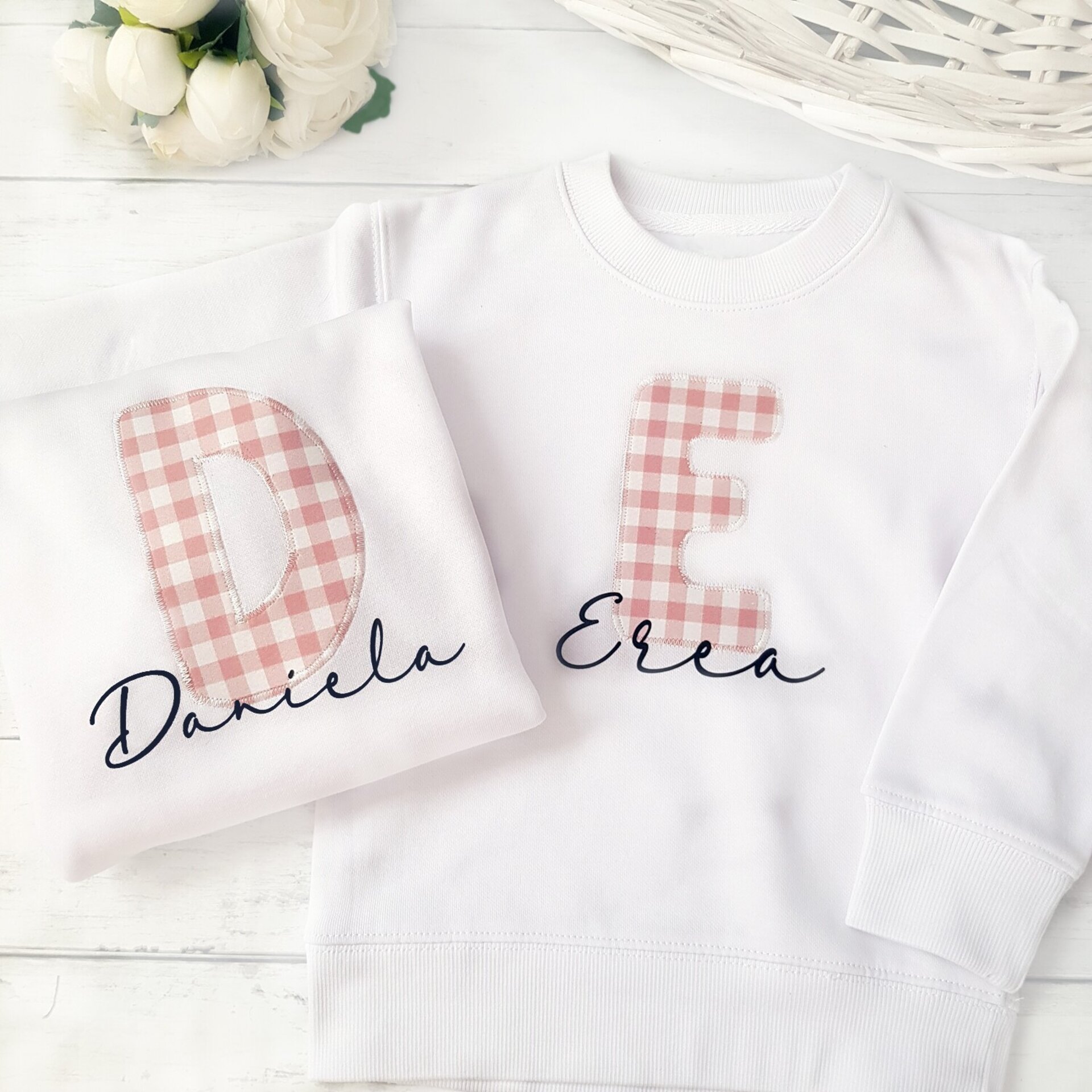 Pack Sudaderas personalizadas con la inicial y nombre, varios colores - 1